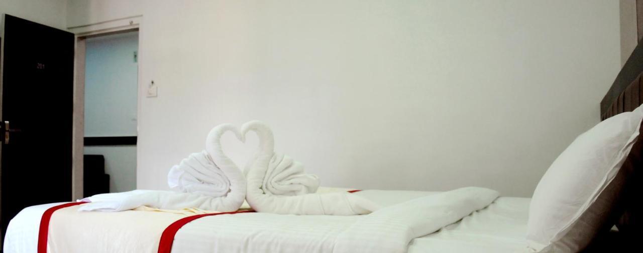 Hotel Shawrya The Grand Madikeri Exterior photo