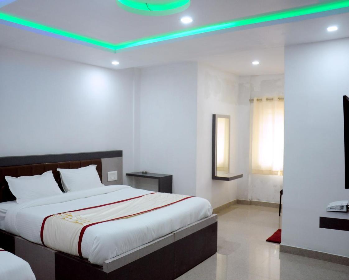 Hotel Shawrya The Grand Madikeri Exterior photo
